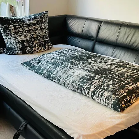 City Apartment Varna Apartman *