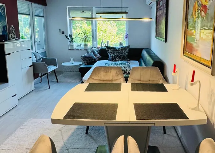 City Apartment Varna דירה וארנה