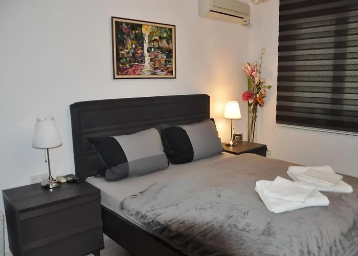 דירה City Apartment Varna וארנה